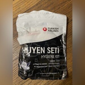 NWT Collectible Turkish Airlines Hygenie Kit